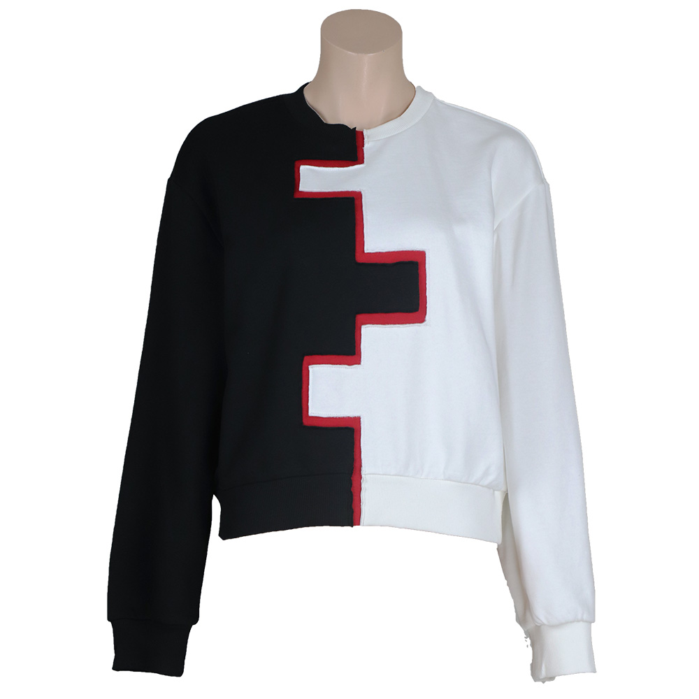 Geïnspireerd op 'De Stijl', maakt van deze sweater een echte kunstwerk. De zachte stof en de comfortabele pasvorm zorgen ervoor dat je hem de hele dag kunt dragen
