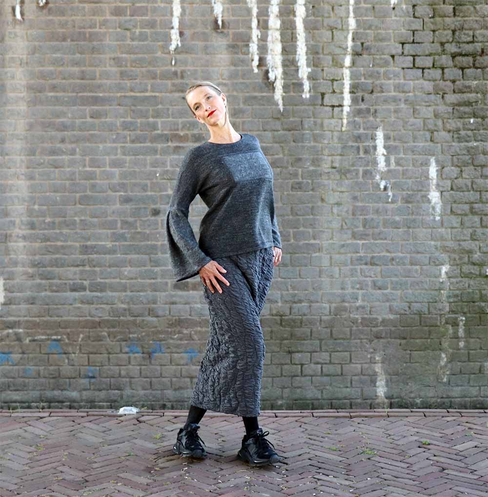 Maatwerk kleding voor dames van CLAU-D met perfecte taillepasvorm