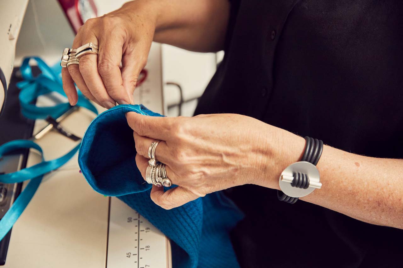 Achter de Schermen: Hoe een CLAU-D Design Sweater tot Leven Komt