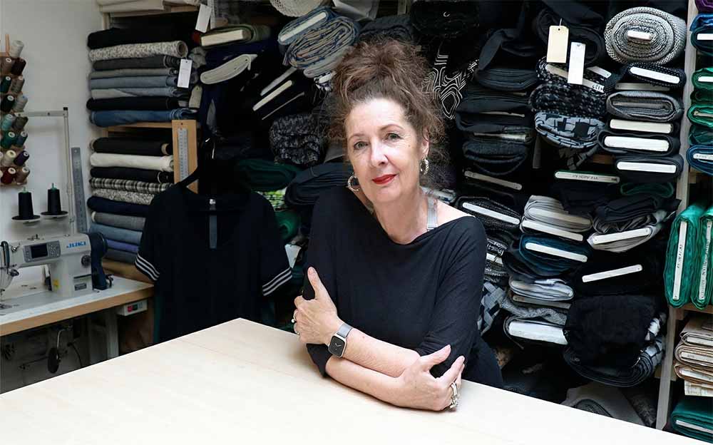 Duurzame Dameskleding: Waarom Een Goed Kledingstuk Begint Bij Een Mooie Stof