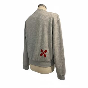 Achteraanzicht van de comfortabele grijs mêlée sweater van CLAU-D, gemaakt van een hoogwaardige en zachte katoenblend