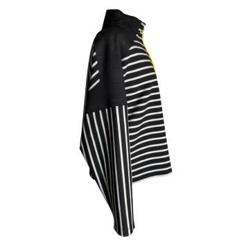 Zijaanzicht van de Yellow Stripe trui van CLAU-D, waarbij de comfortabele, relaxte fit, lange mouwen en de cropped lengte goe